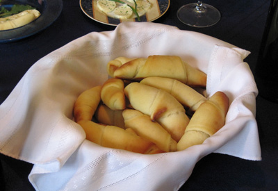 dinner rolls