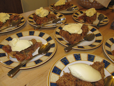 maple rhubarb pie